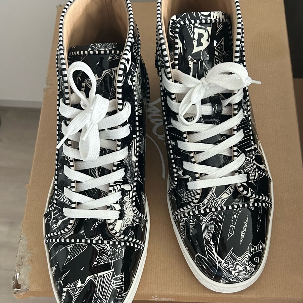 Christian Louboutin Black and White Graphic Sneakers - Picture 3 of 5